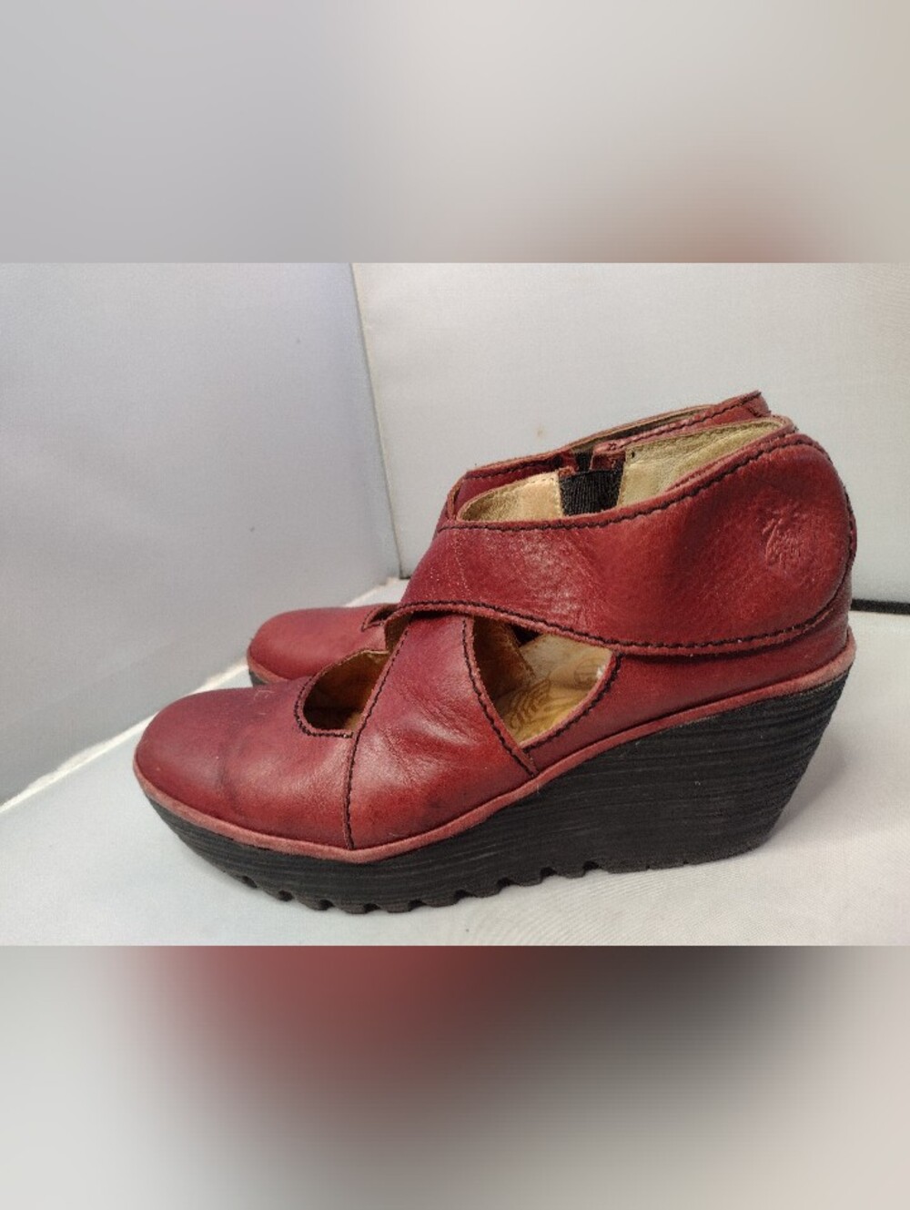 Fly London Yogo Red Leather Wedge Sandals Shoes Crossover Strap Size 37 B13